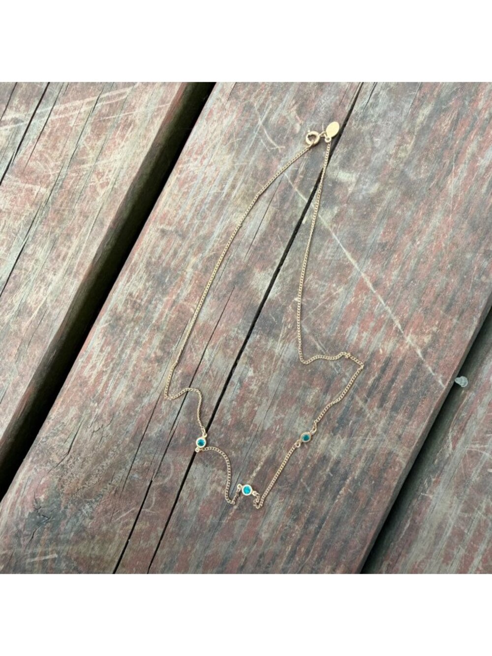 Gold-Tone Avon Necklace With Green Stone Accents & Delicate Chain